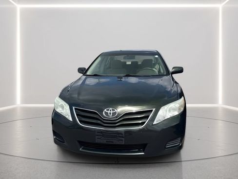 Used 2010 Toyota Camry LE FWD image 23
