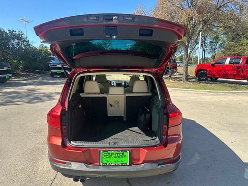Used 2016 Volkswagen Tiguan SE FWD image 27