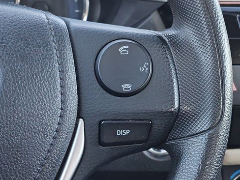 Used 2015 Toyota Corolla LE image 24