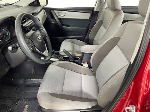 Used 2017 Toyota Corolla L image 2