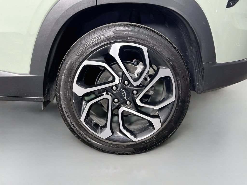 Used 2024 Chevrolet Trax RS w/ Driver Confidence Package FWD image 29