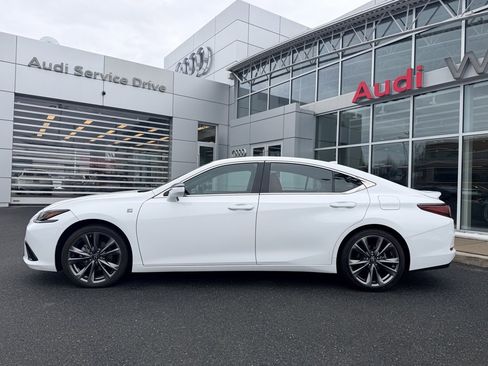Used 2019 Lexus ES 350 F Sport image 3