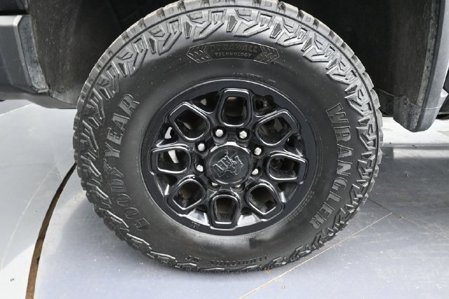 Used 2024 Chevrolet Silverado 2500 ZR2 w/ ZR2 Bison Edition AWD/4WD image 28