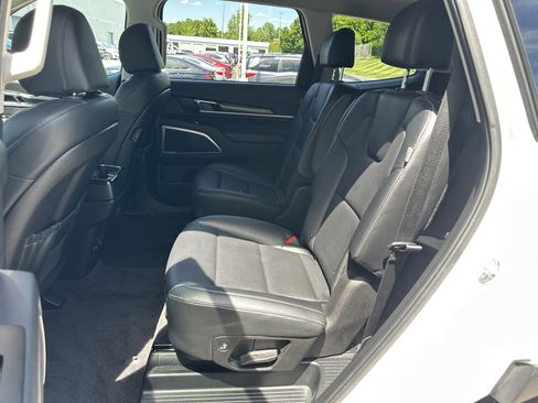 Used 2023 Kia Telluride S w/ S Sunroof Package FWD image 35