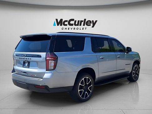 Used 2024 Chevrolet Suburban RST w/ Luxury Package AWD/4WD image 6