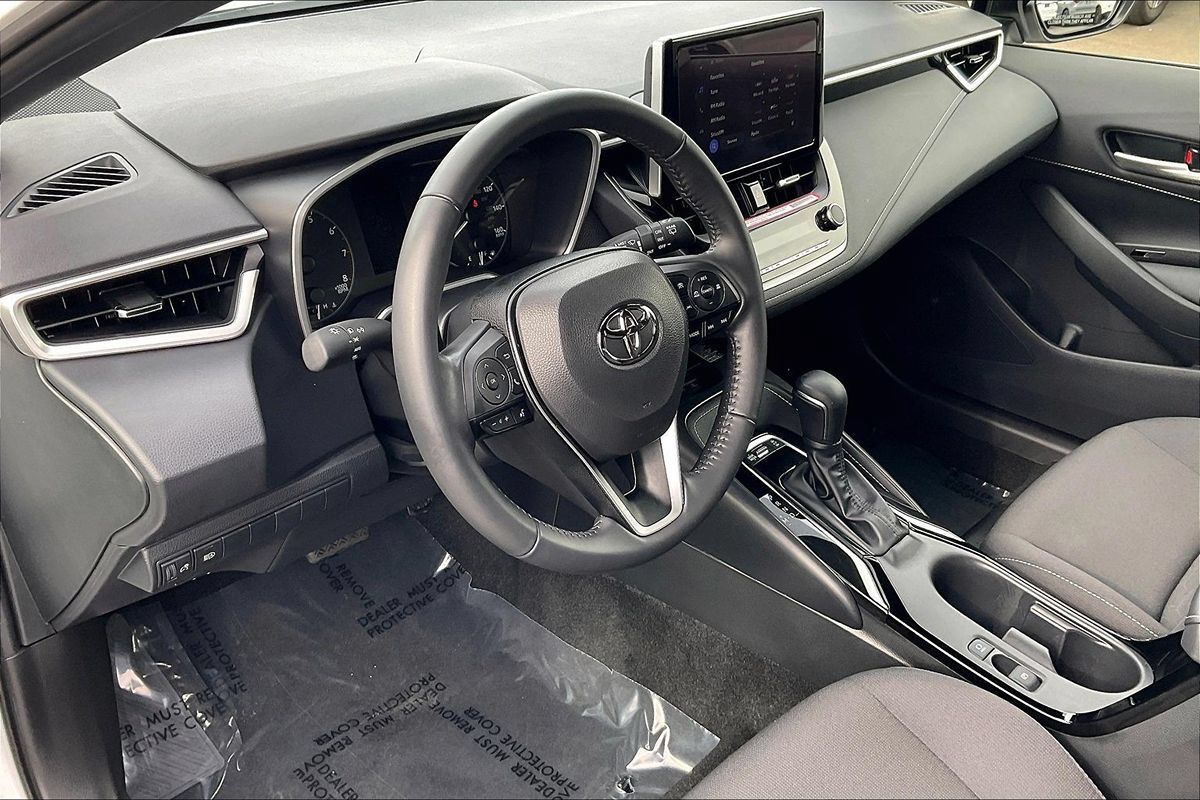 Used 2024 Toyota Corolla SE w/ SE Package FWD image 14