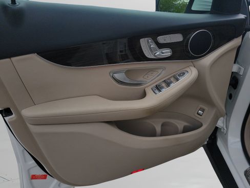 Certified 2022 Mercedes-Benz GLC 300 image 16