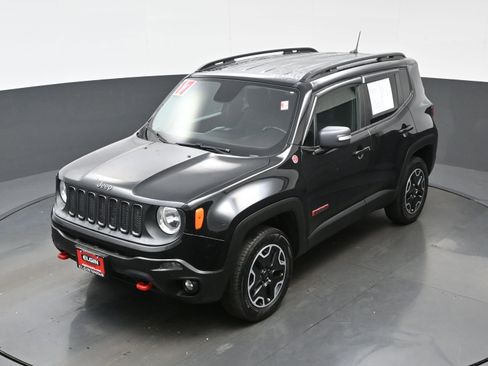 Used 2017 Jeep Renegade Trailhawk image 35