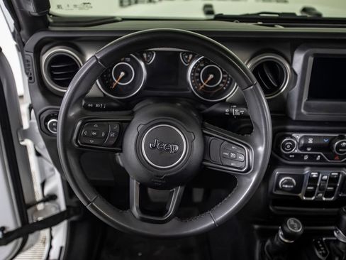 Used 2023 Jeep Gladiator Sport AWD/4WD image 22