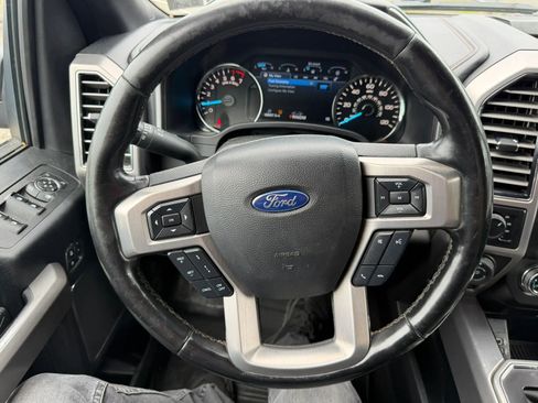 Used 2019 Ford F150 Platinum w/ Equipment Group 701A Luxury AWD/4WD image 12