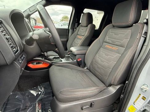 Used 2023 Nissan Frontier PRO-4X w/ Pro Convenience Package image 15