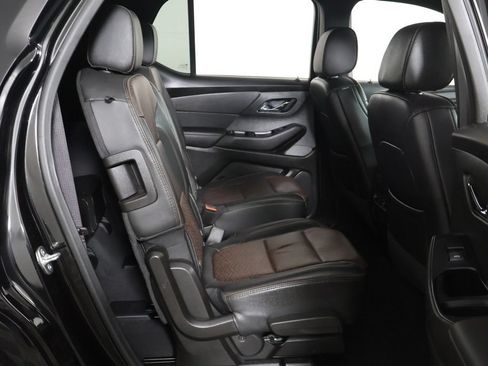 Used 2024 Chevrolet Traverse High Country w/ LPO, Cargo Package AWD/4WD image 38