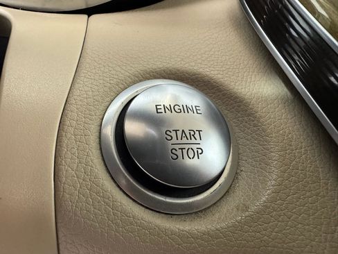 Used 2018 Mercedes-Benz GLC 300 image 17