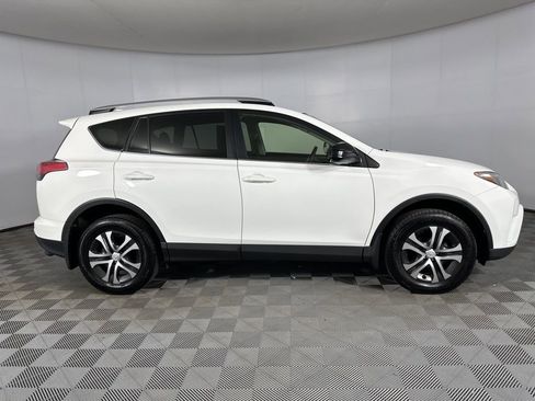 Used 2016 Toyota RAV4 LE image 20