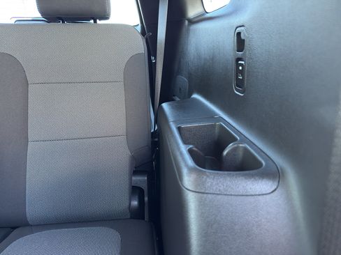 Used 2023 Chevrolet Traverse LT w/ LPO, Floor Liner Package image 36