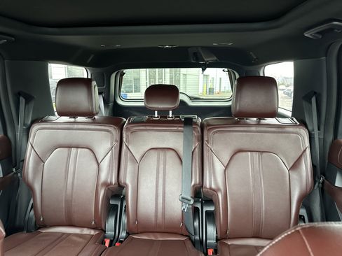 Certified 2024 Ford Expedition Limited image 24