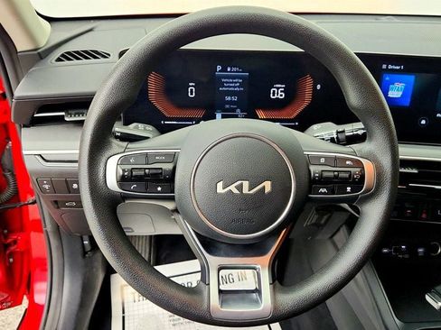 Used 2025 Kia K5 LXS FWD image 13