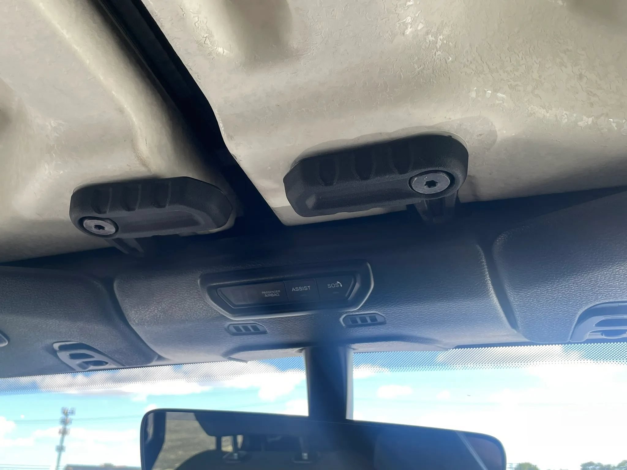 Used 2023 Jeep Gladiator Overland AWD/4WD image 15