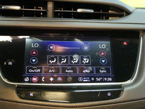 Used 2022 Cadillac XT5 Premium Luxury AWD/4WD image 28