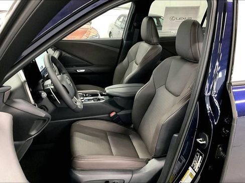 New 2026 Lexus TX 350 350 Premium image 9