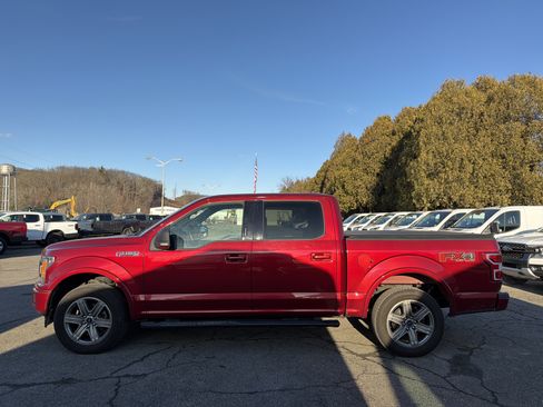 Used 2018 Ford F150 XLT w/ Equipment Group 302A Luxury image 9