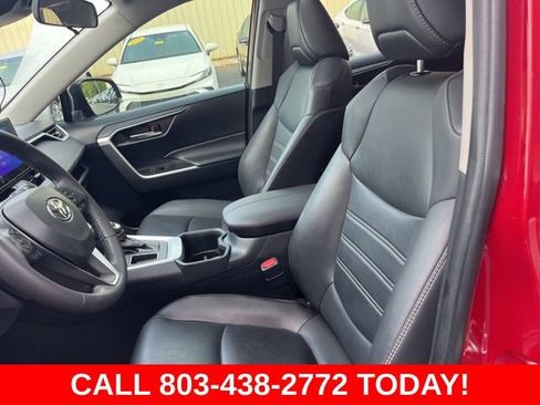 Used 2023 Toyota RAV4 XLE Premium FWD image 8