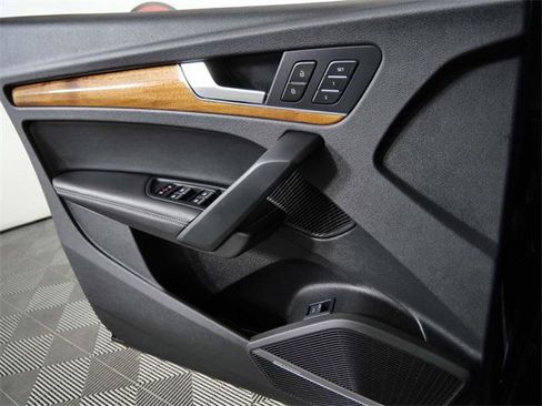 Used 2022 Audi Q5 2.0T Premium Plus image 26