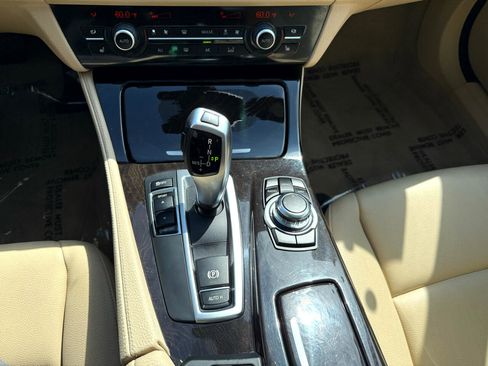 Used 2013 BMW 528i Sedan image 15