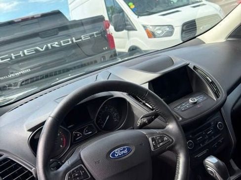 Used 2019 Ford Escape SEL AWD/4WD image 8