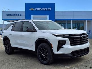 New 2026 Chevrolet Traverse LT w/ Midnight/Sport Edition video 3