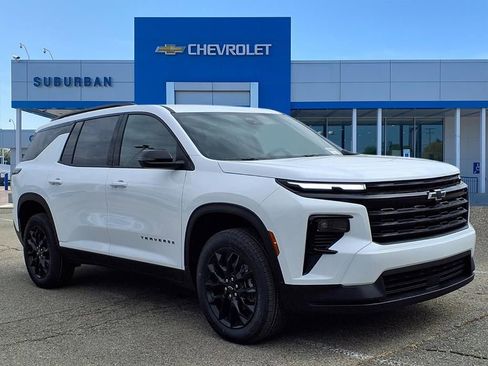 New 2026 Chevrolet Traverse LT w/ Midnight/Sport Edition image 3