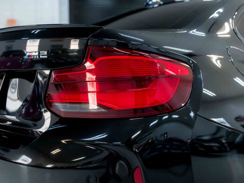 Used 2018 BMW M2 image 21