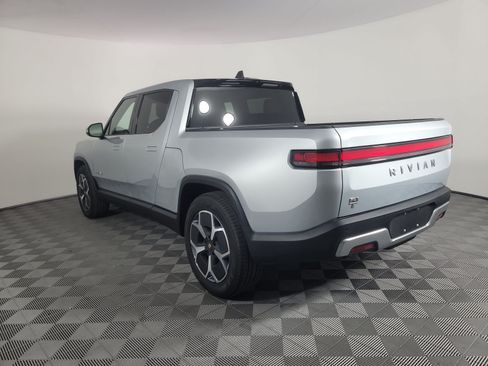 Used 2024 Rivian R1T Adventure Dual AWD/4WD image 3