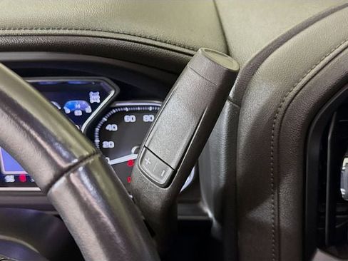 Used 2023 GMC Sierra 3500 AT4 w/ AT4 Premium Plus Package image 17