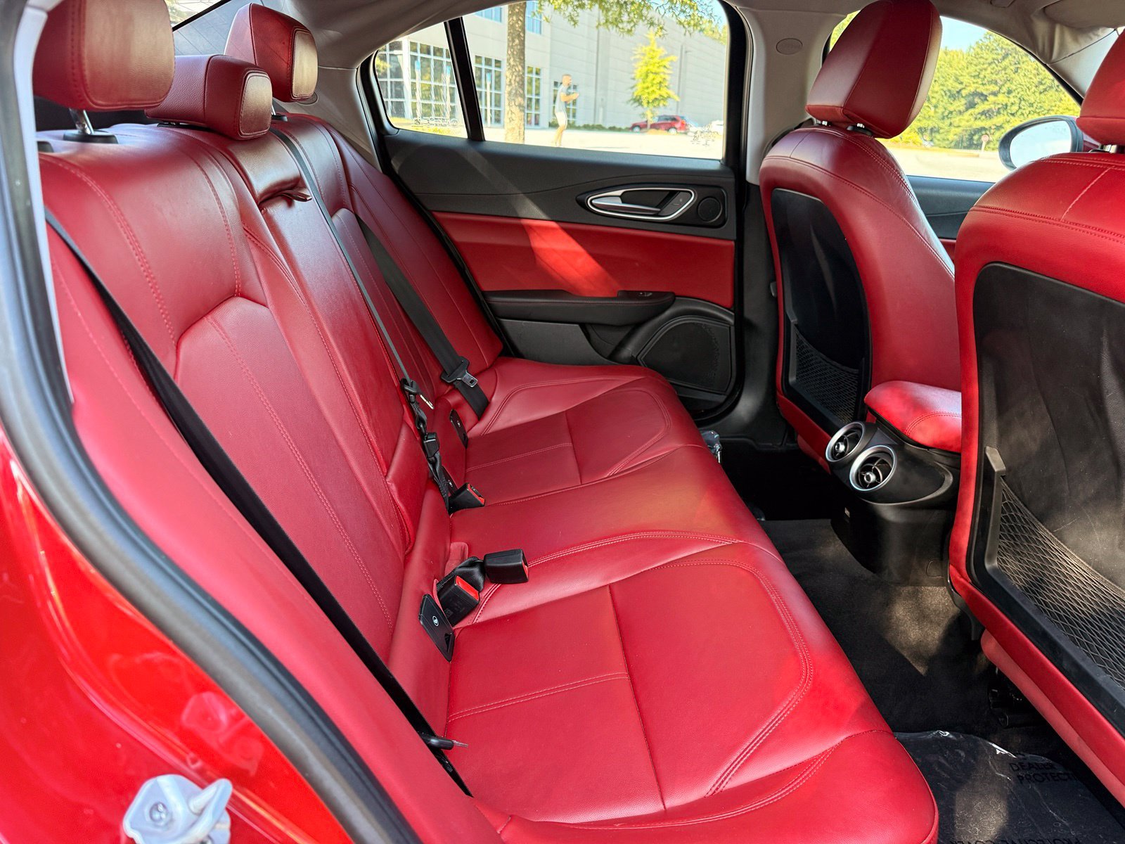 Used 2017 Alfa Romeo Giulia AWD image 39
