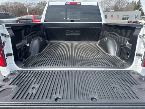 Used 2025 RAM 1500 Laramie image 9
