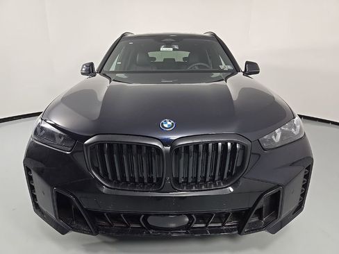 New 2026 BMW X5 xDrive50e w/ M Sport Package AWD/4WD image 2