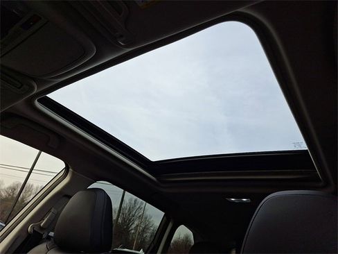 Used 2023 Subaru Forester Limited image 15