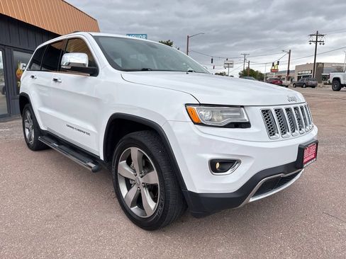 Used 2015 Jeep Grand Cherokee Limited w/ Luxury Group II AWD/4WD image 8