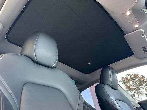 Used 2023 Tesla Model 3 Performance image 15