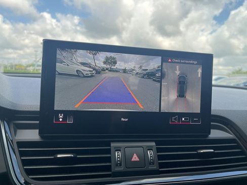 Used 2022 Audi Q5 2.0T Premium Plus AWD/4WD image 24