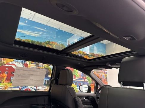 New 2026 Chrysler Pacifica Select w/ S Appearance Package image 45