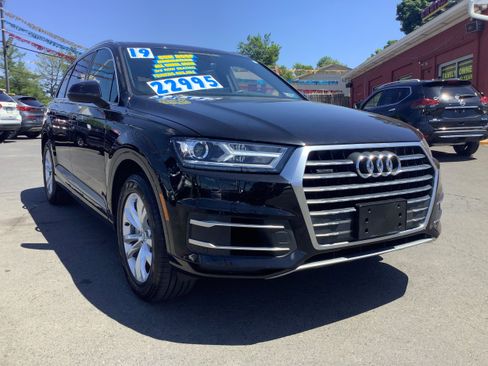 Used 2019 Audi Q7 2.0T Premium w/ Convenience Package AWD/4WD image 1