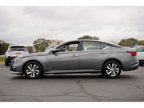 Used 2022 Nissan Altima 2.5 S image 6