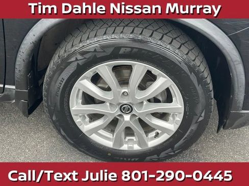 Used 2019 Nissan Rogue SV AWD/4WD image 14