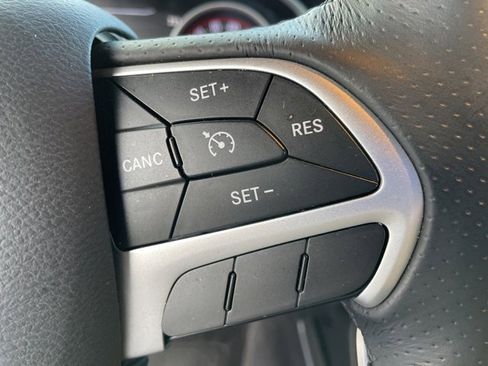 Used 2016 Dodge Challenger R/T Scat Pack image 30