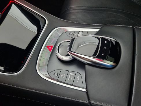 Used 2015 Mercedes-Benz S 63 AMG 4MATIC Sedan image 29