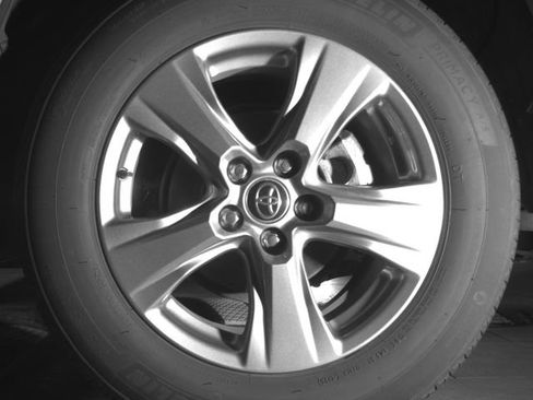 Used 2025 Toyota RAV4 XLE AWD/4WD image 13