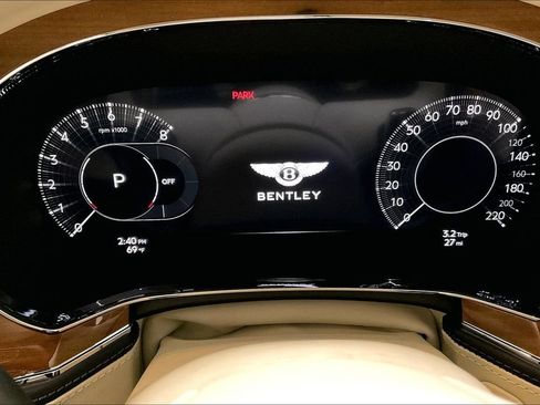 New 2026 Bentley Flying Spur Plug-In Hybrid AWD/4WD image 10
