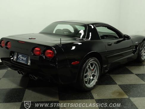 Used 2001 Chevrolet Corvette Z06 w/ Memory Pkg RWD image 11